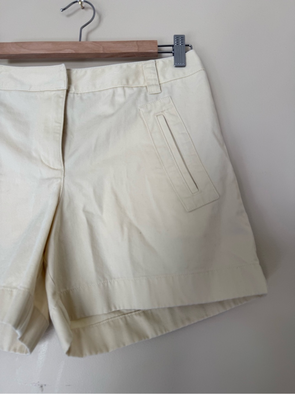 LOFT Yellow butter Cream Bermuda Chino Shorts with Welt Pockets - Picture 3 of 10